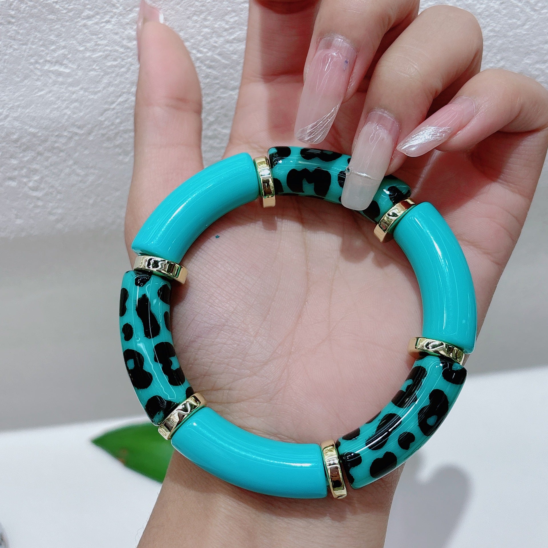 Wholesale Fashion Personality New Leopard Bend Tube Bracelet